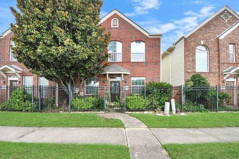 Photo of 1749 Aden Drive, Houston, TX 77003 (MLS # 6055607)