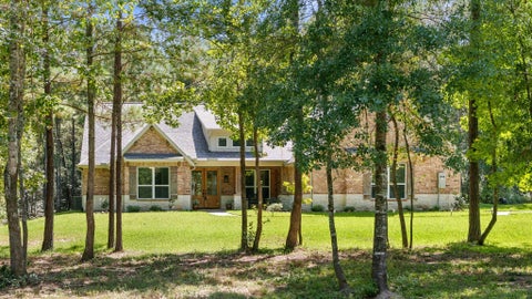 Photo of 244 Grand View, Huntsville, TX 77340 (MLS # 65547767)
