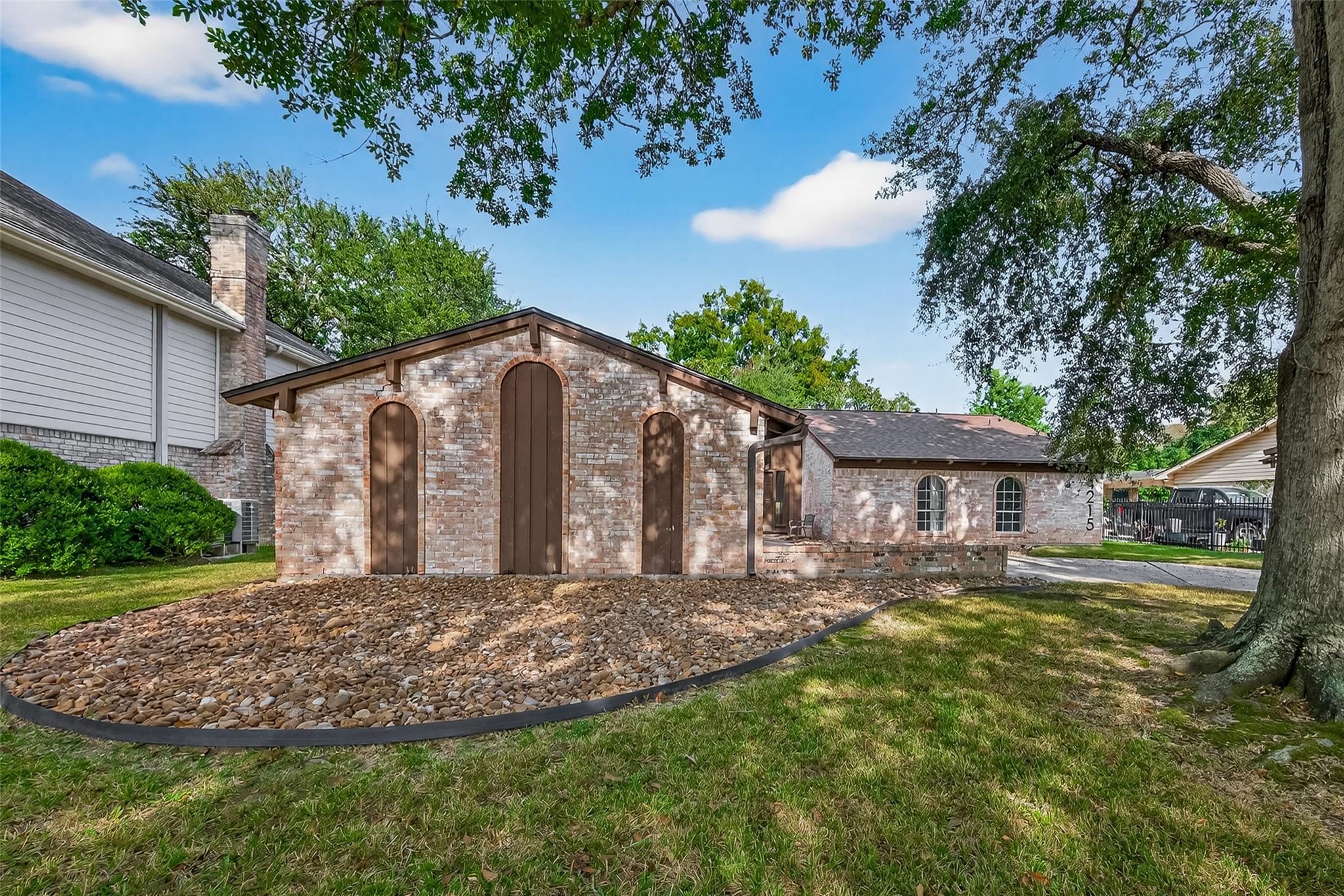 4215 Long Grove Drive