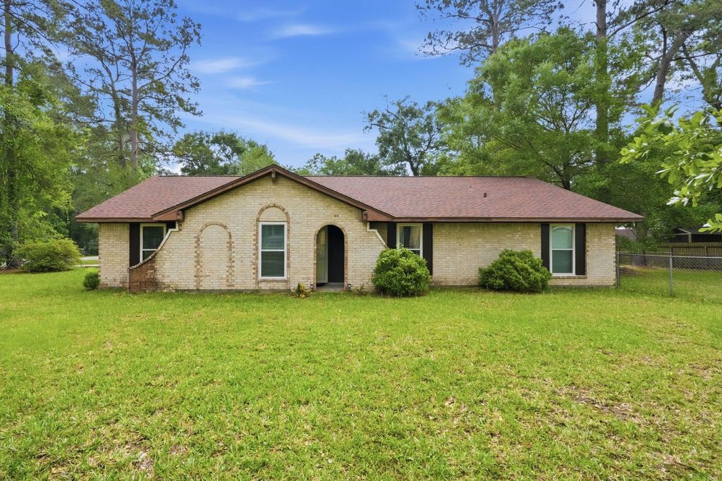 Photo of 1200 Williams Street, Cleveland, TX 77327 (MLS # 33445405)