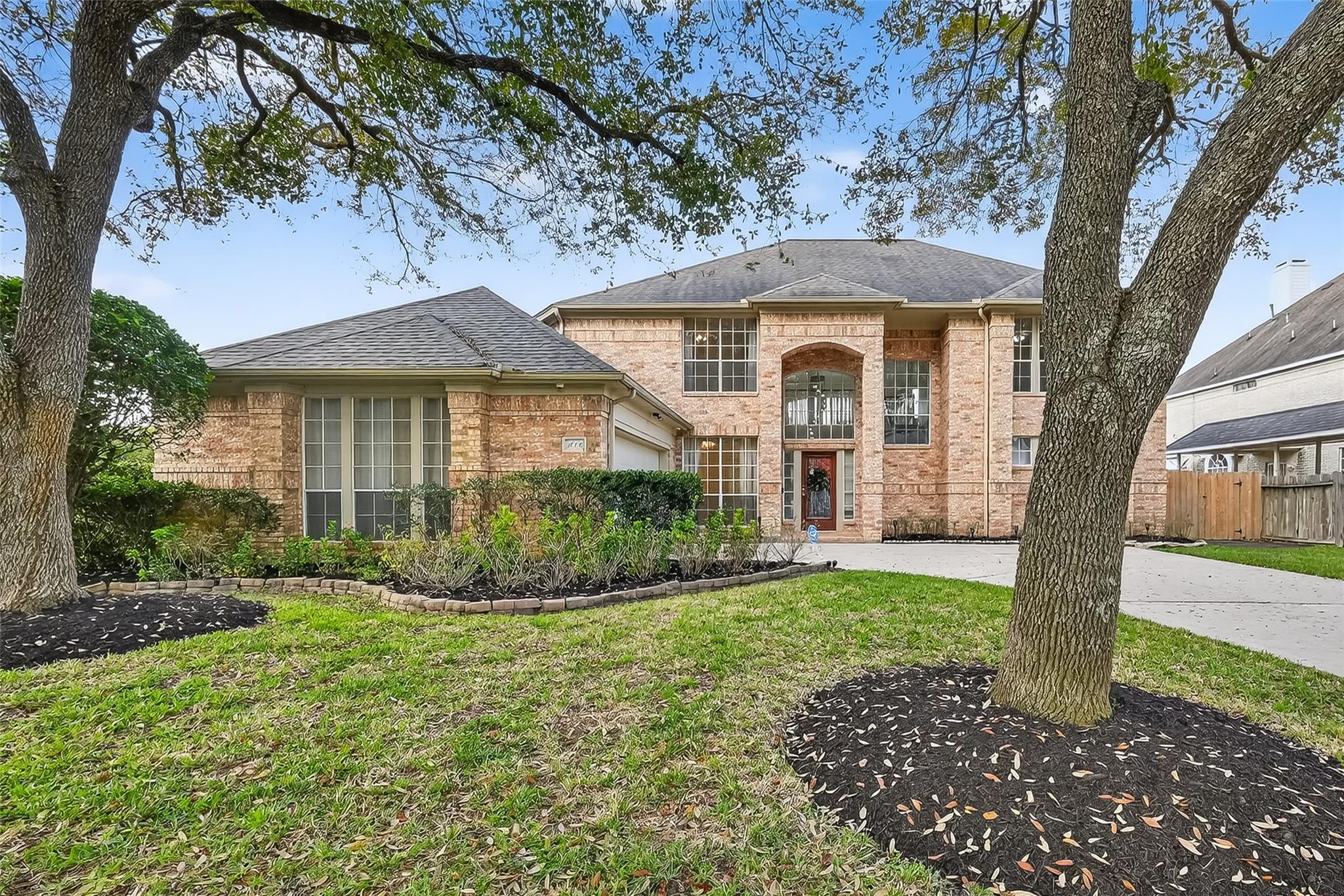 1006 Pointe Loma Drive