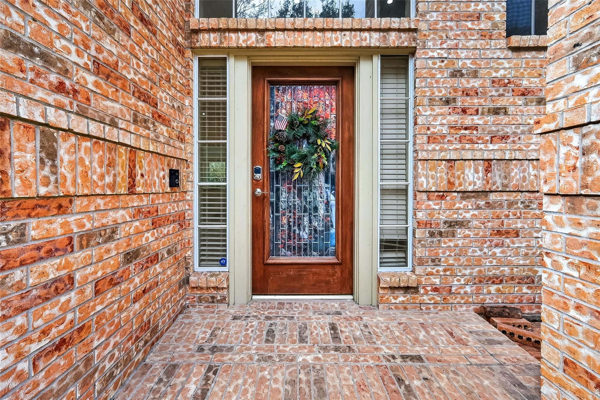 1006 Pointe Loma Drive