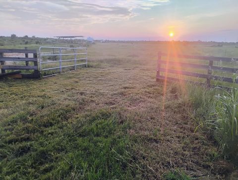 6620 Eagle Road Anahuac TX 77514