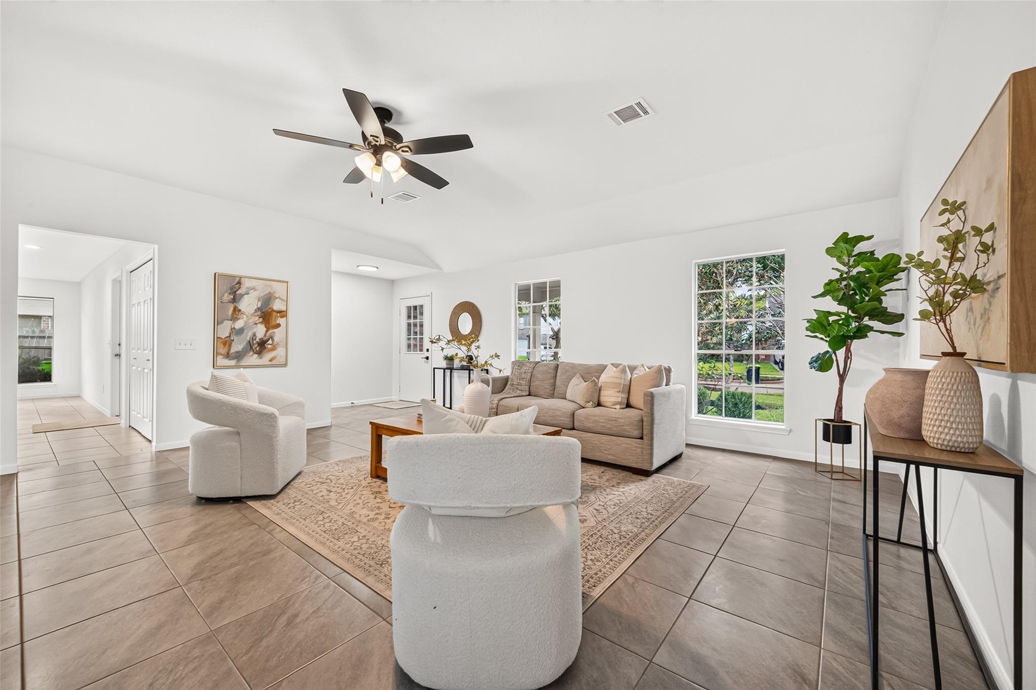 4706 Edinburgh Lane