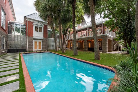 3211 Pittsburg Street West University Place TX 77005