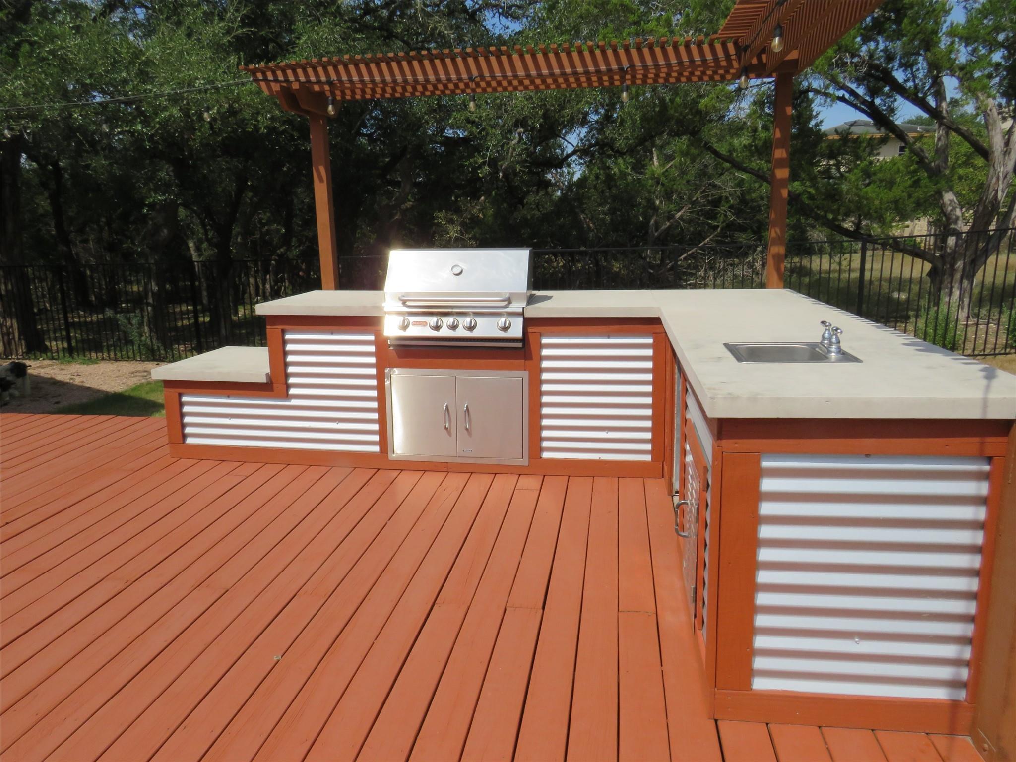 2516 La Ventana Parkway