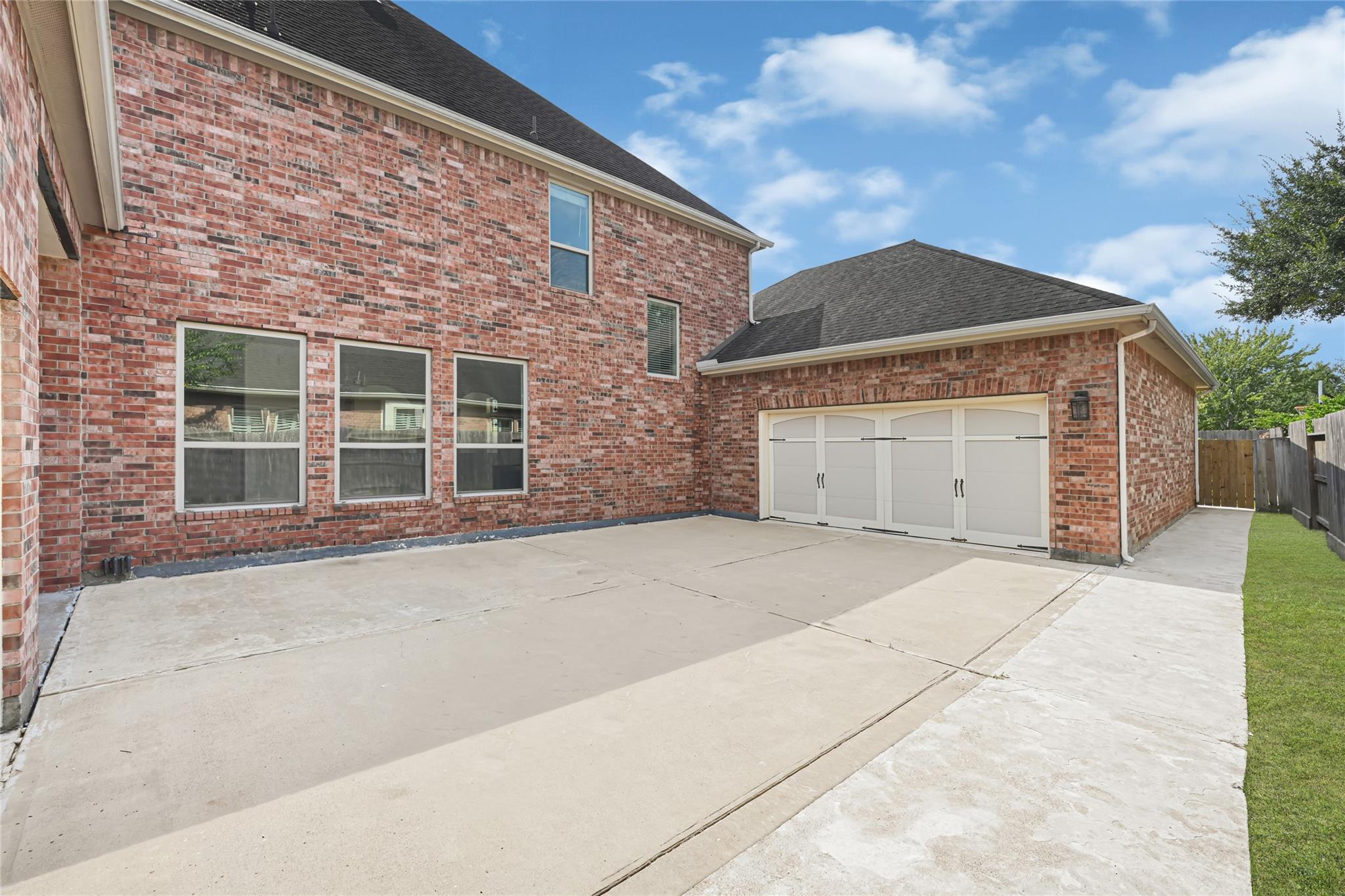 4526 Broken Rock Lane