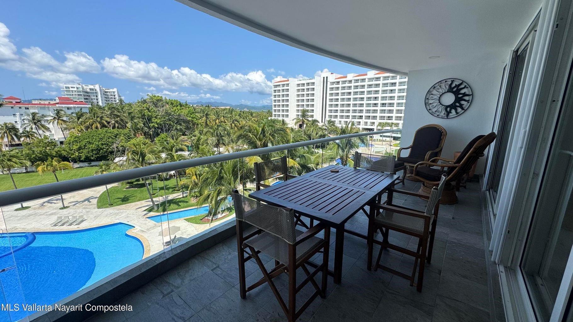 33 Paseo De Los Cocoteros 245