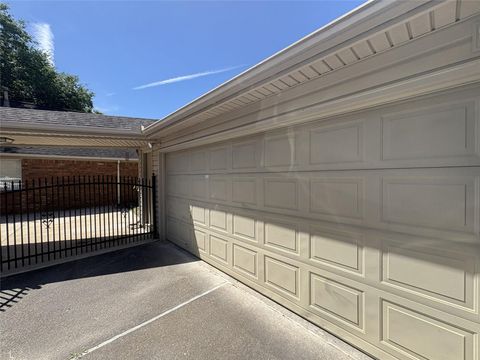 Tiny photo for 3203 Woodland View Drive, Houston, TX 77345 (MLS # 68676800)