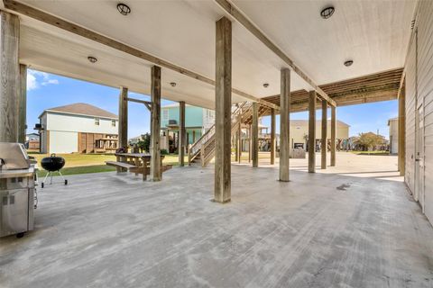 Photo of 1991 Sea Glass, Port Bolivar, TX 77650 (MLS # 95320448)