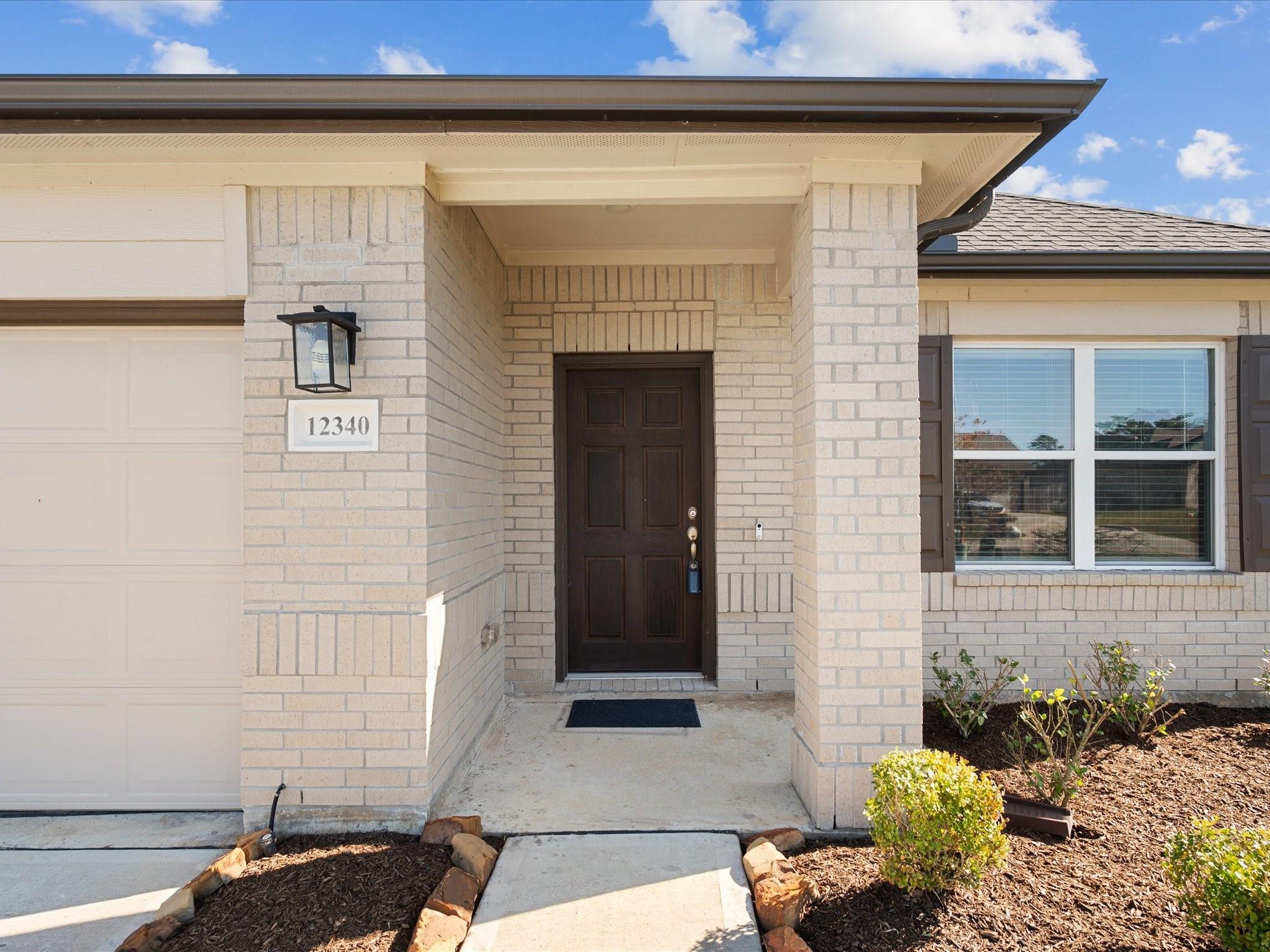 12340 N Chestnut Hills Drive