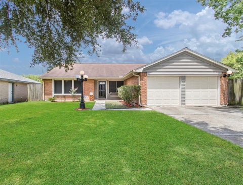 Photo of 10135 Shell Rock Road, La Porte, TX 77571 (MLS # 64752077)
