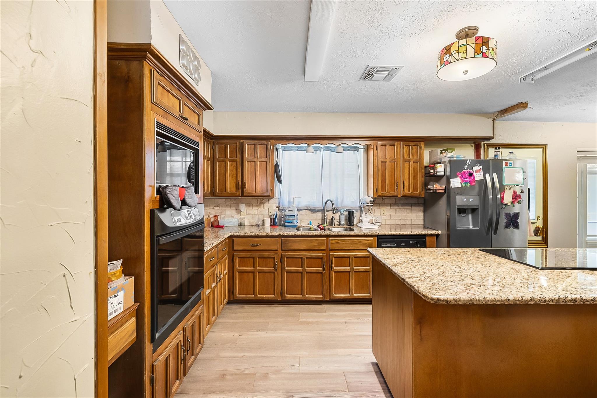 1500 Bluebonnet Drive