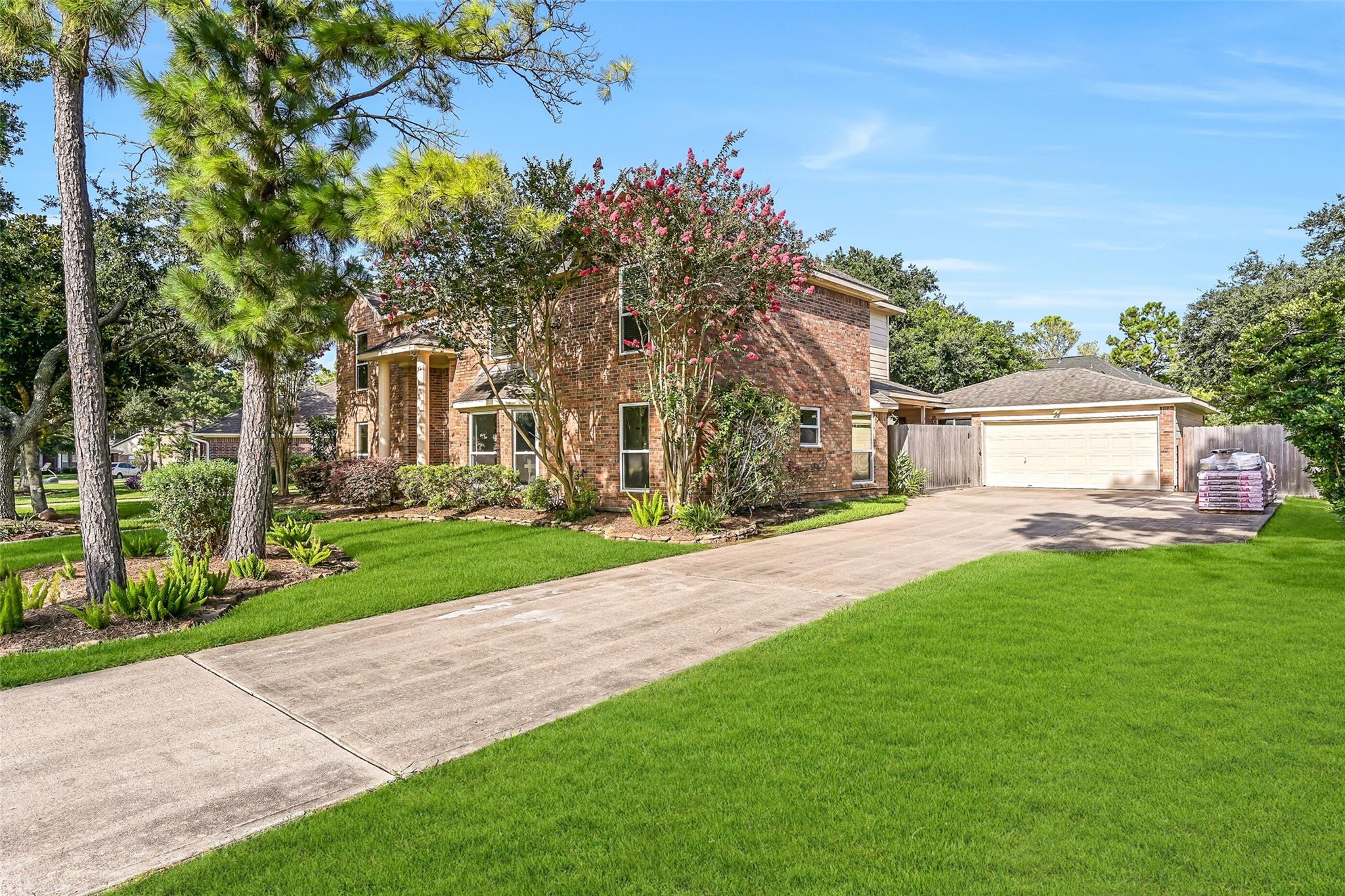 513 Meadow Bend Drive