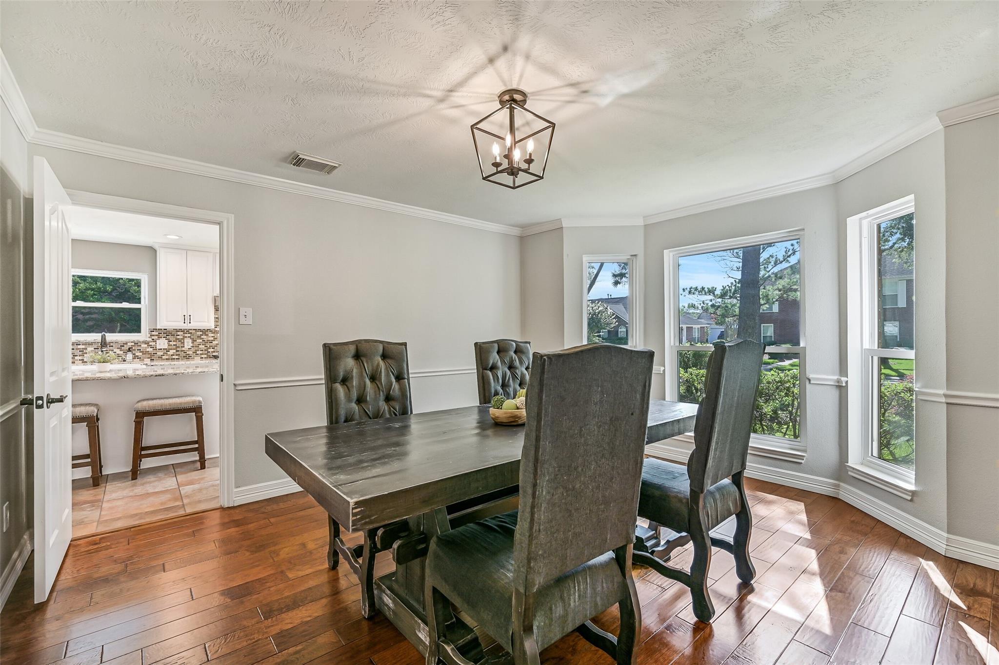 513 Meadow Bend Drive
