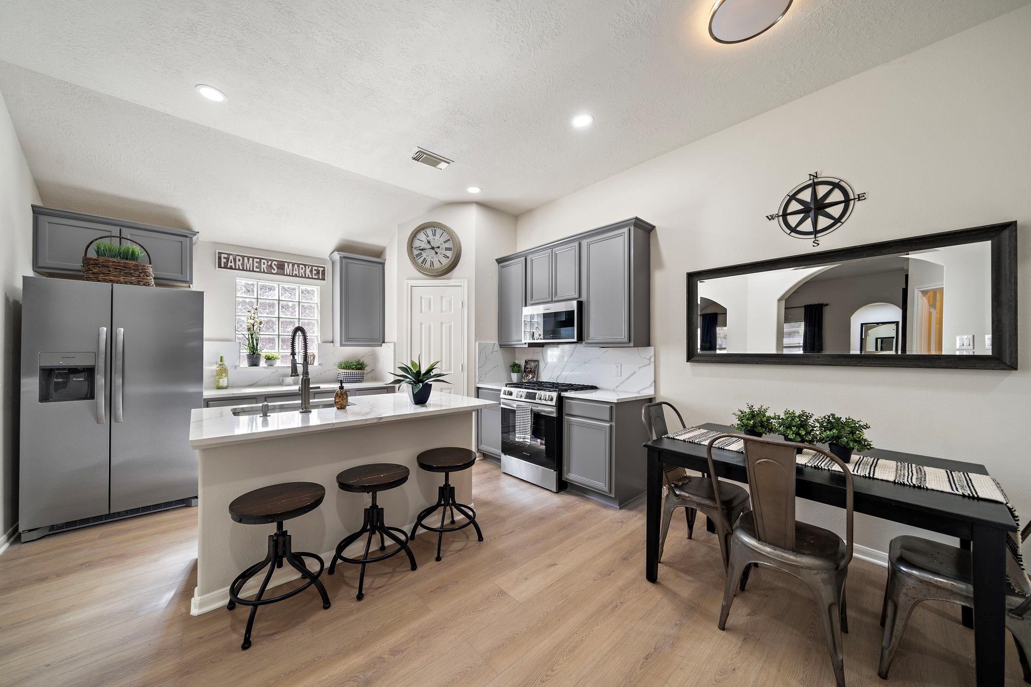 15806 Collinsville Drive