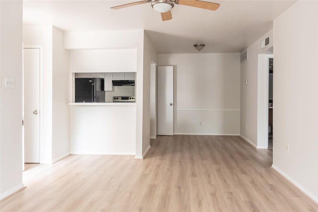 Photo of 2800 Jeanetta Street #704, Houston, TX 77063 (MLS # 61807448)