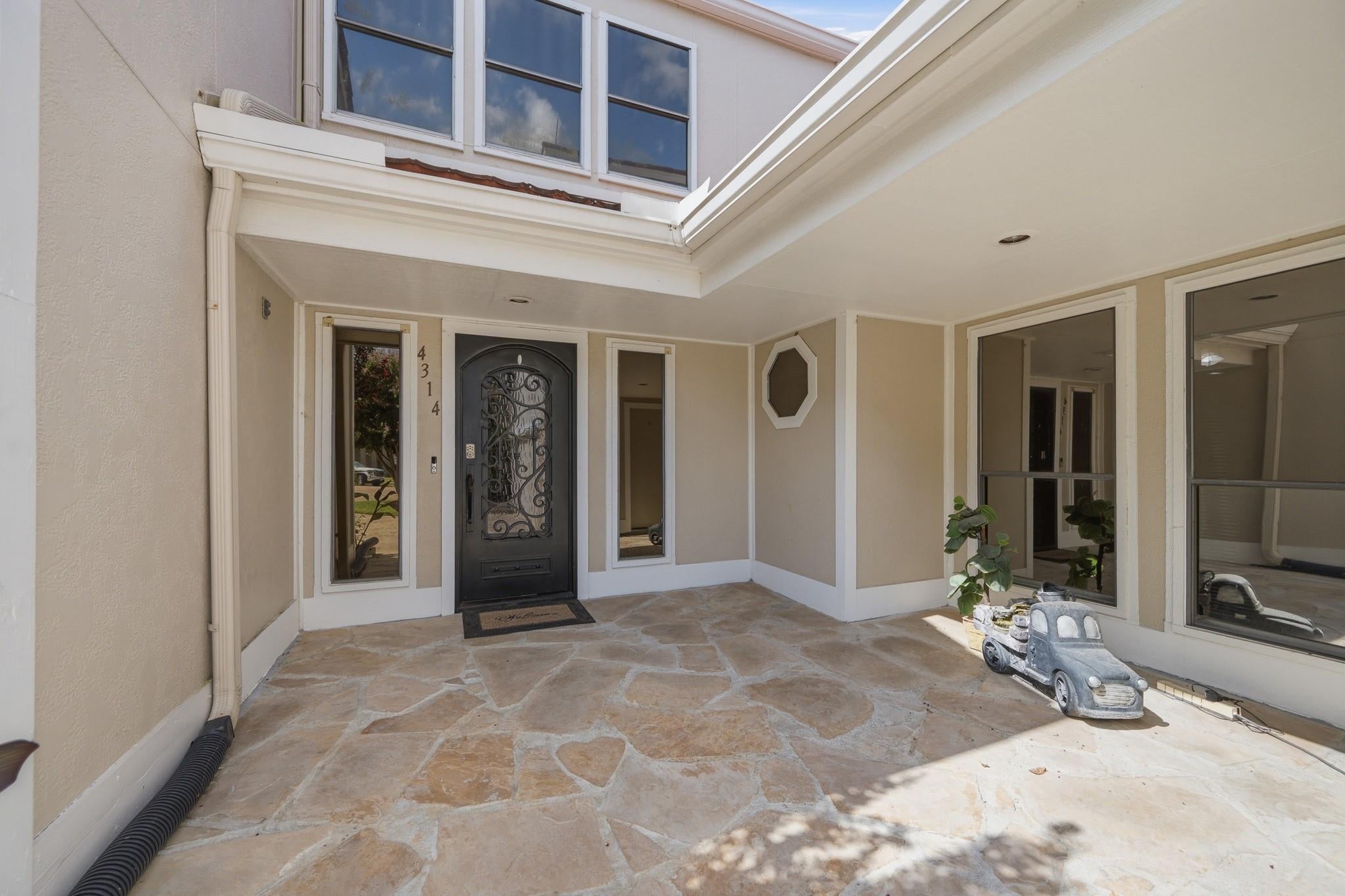 4314 Argentina Circle