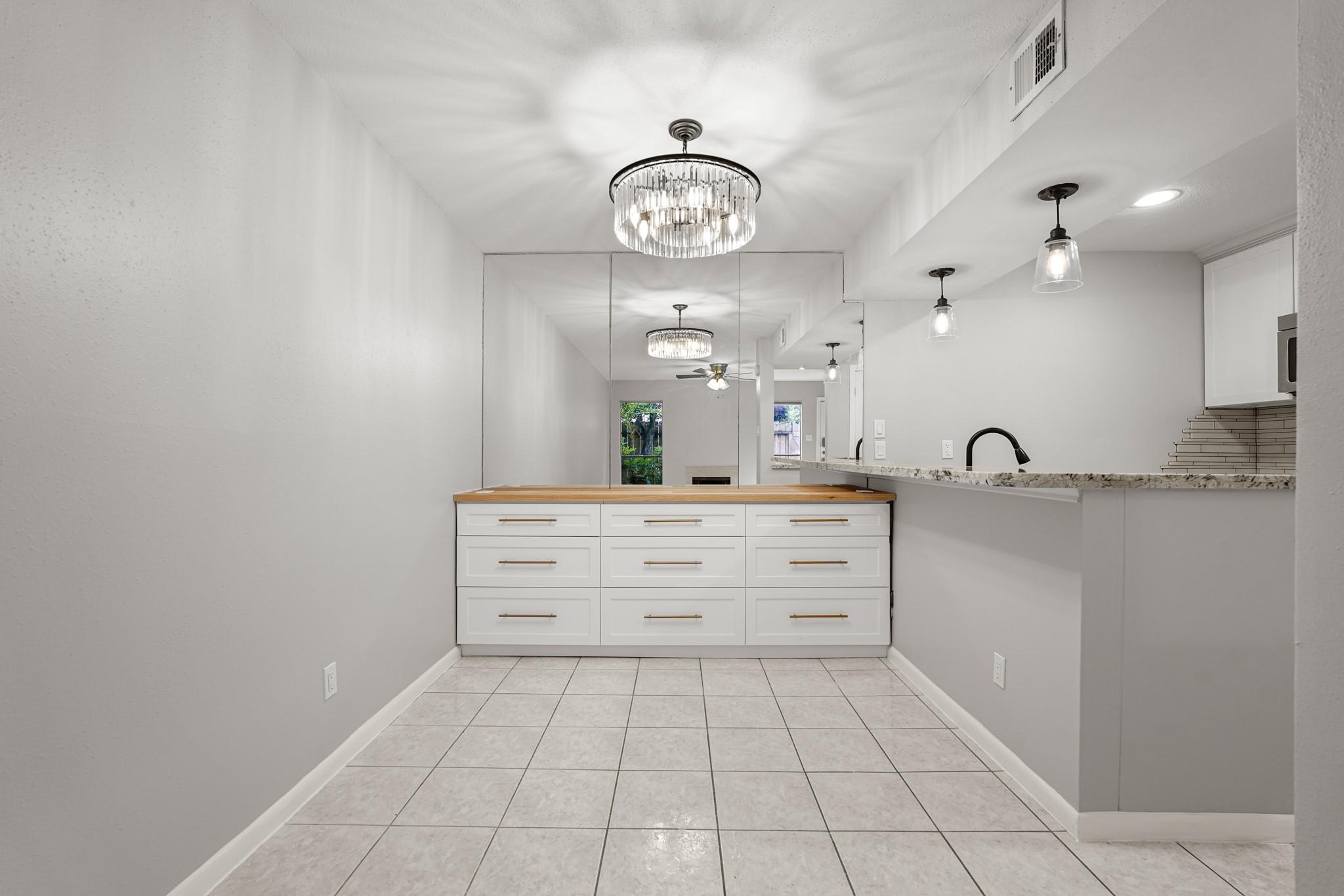 1601 S Shepherd Drive 29