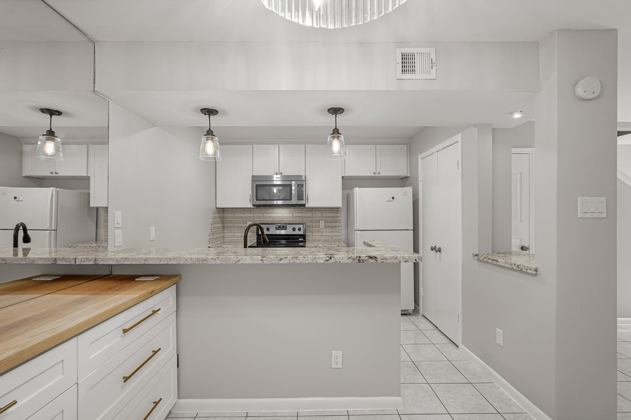 1601 S Shepherd Drive 29