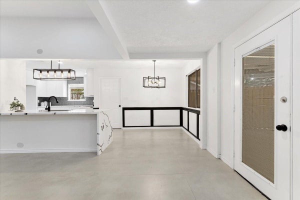 3815 PLUM HOLLOW DR, HOUSTON, TX 77059 - Image 1fbc18b3dcde97d0b79fa7bcadcf155a/3001977084