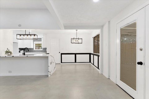 Photo of 3815 Plum Hollow Drive, Houston, TX 77059 (MLS # 87138556)