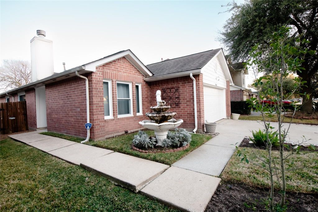 Photo of 18306 Campbellford Drive, Tomball, TX 77377 (MLS # 83455967)