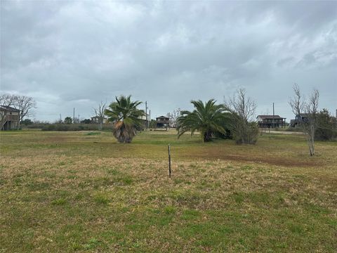 Photo of 9 Front Avenue, Port Bolivar, TX 77650 (MLS # 36736908)