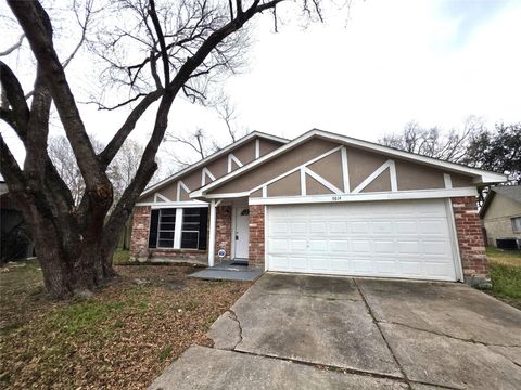 Photo of 9814 Kiwi Lane, Conroe, TX 77385 (MLS # 18902751)