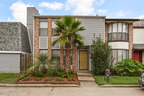 Photo of 1911 Bittercreek Drive, Houston, TX 77042 (MLS # 89697250)