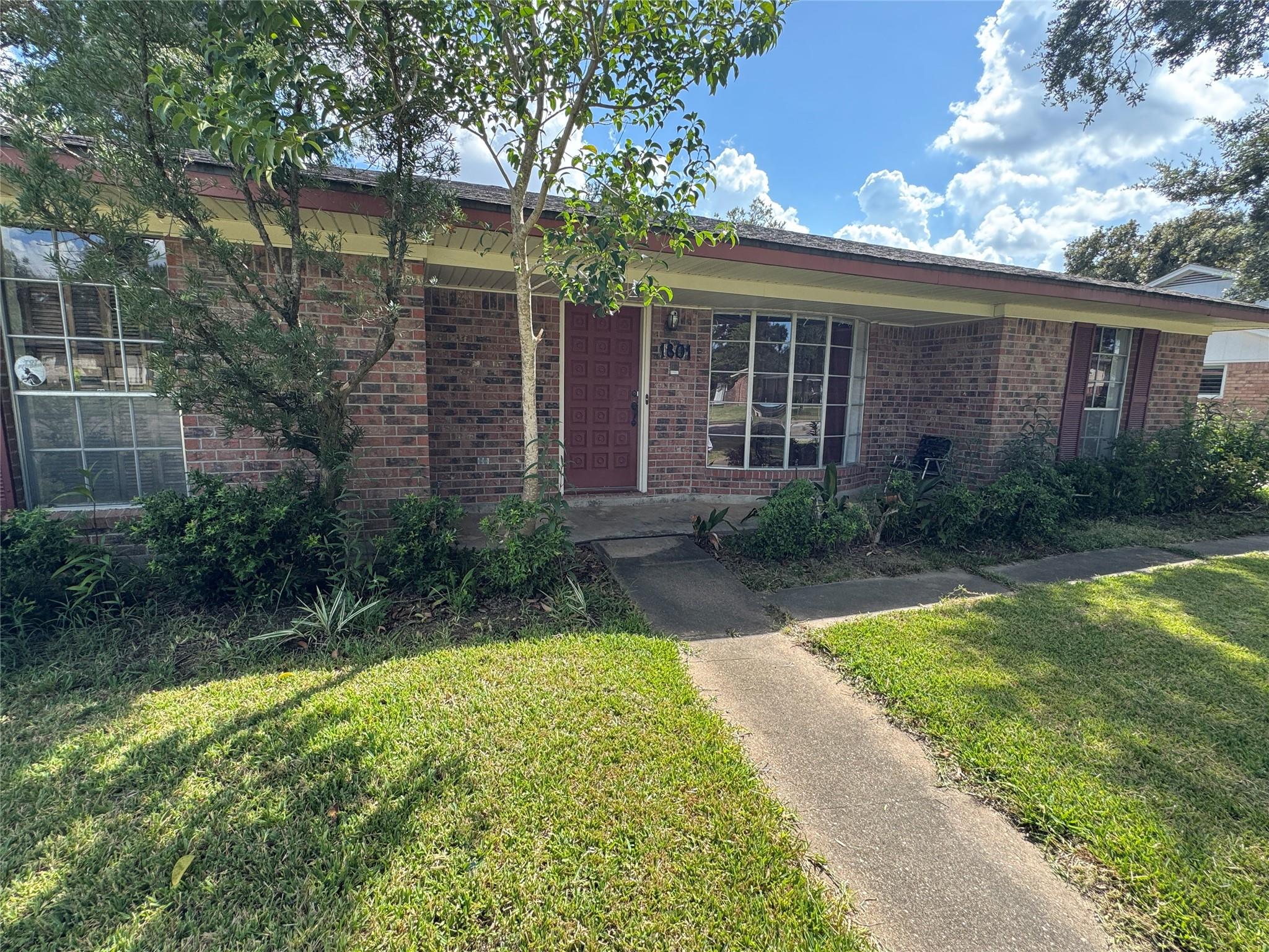 1801 Mulberry Drive