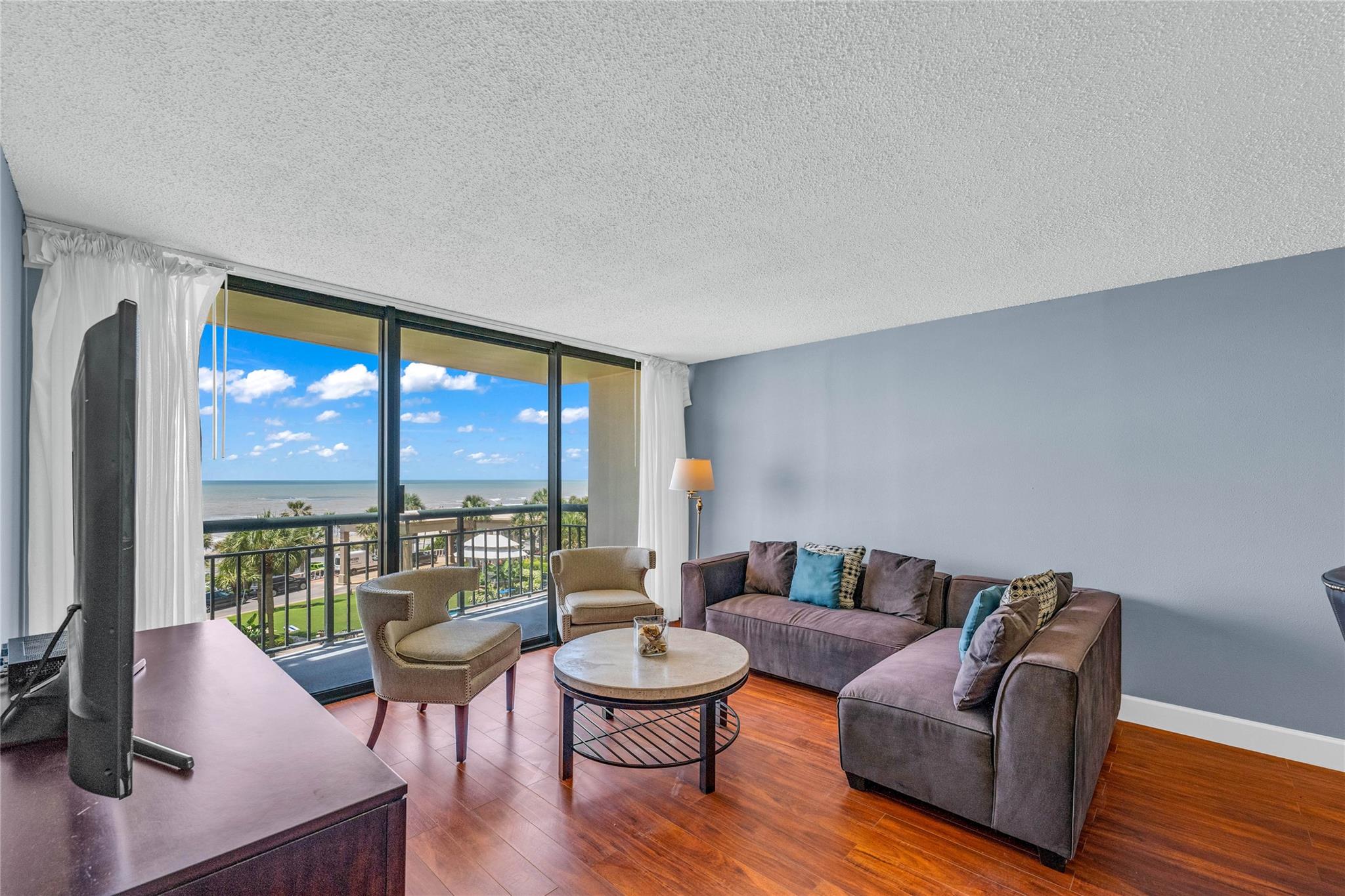 5220 Seawall Boulevard 635