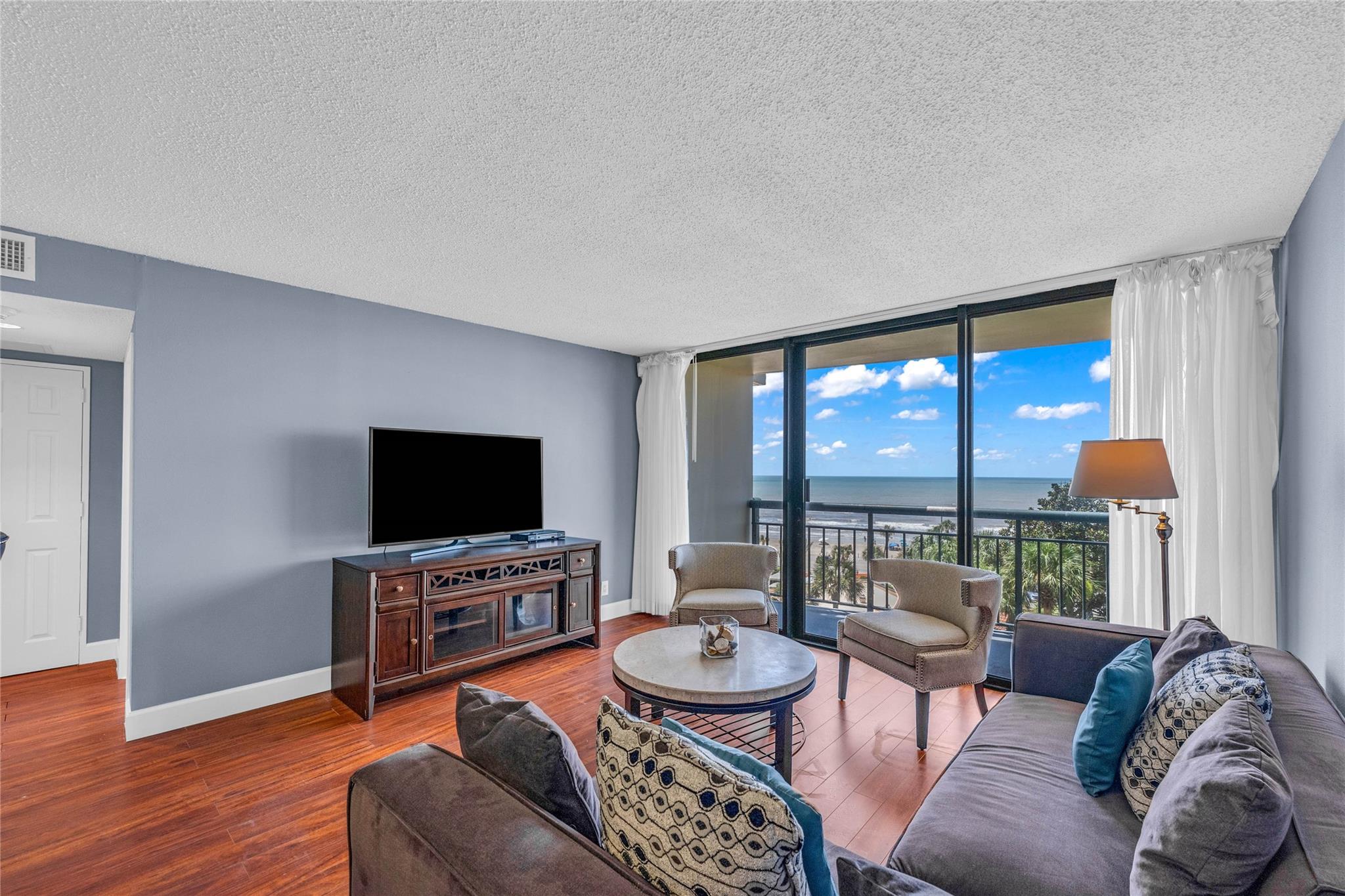 5220 Seawall Boulevard 635