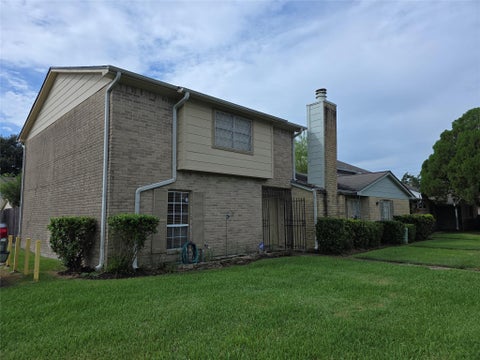 Photo of 6643 Westwick Drive, Houston, TX 77072 (MLS # 81011491)