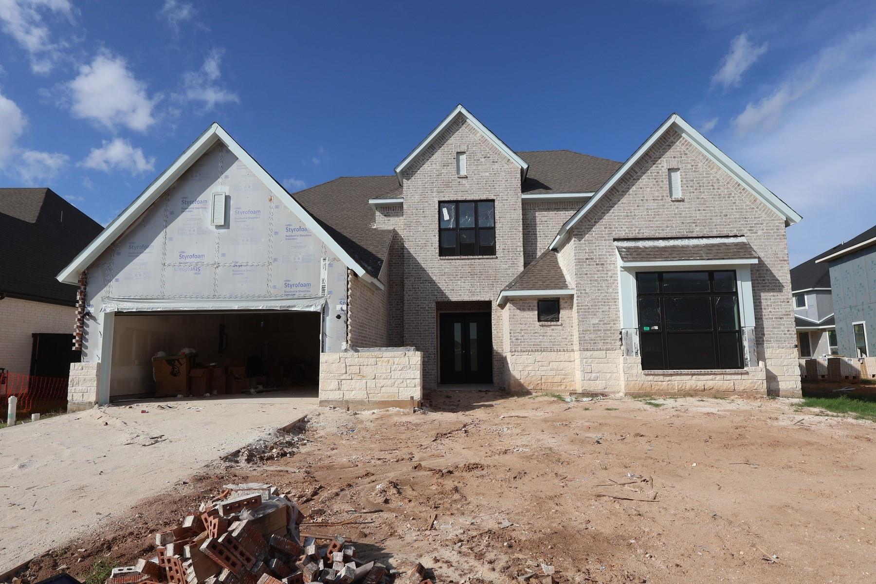 710 Hummingbird Haven Drive
