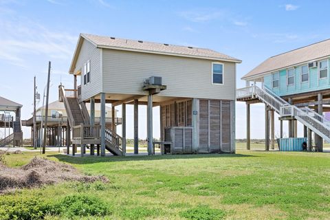 Tiny photo for 1515 Galveston Avenue, Port Bolivar, TX 77650 (MLS # 33429768)