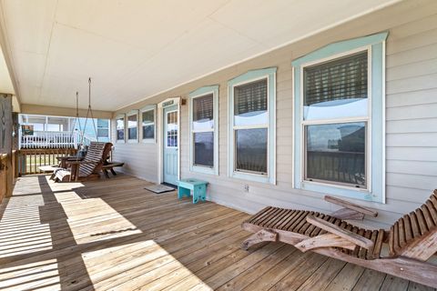 Tiny photo for 1515 Galveston Avenue, Port Bolivar, TX 77650 (MLS # 33429768)