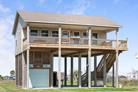 Tiny photo for 1515 Galveston Avenue, Port Bolivar, TX 77650 (MLS # 33429768)