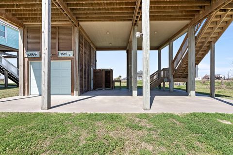 Tiny photo for 1515 Galveston Avenue, Port Bolivar, TX 77650 (MLS # 33429768)