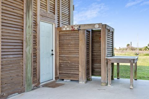 Tiny photo for 1515 Galveston Avenue, Port Bolivar, TX 77650 (MLS # 33429768)