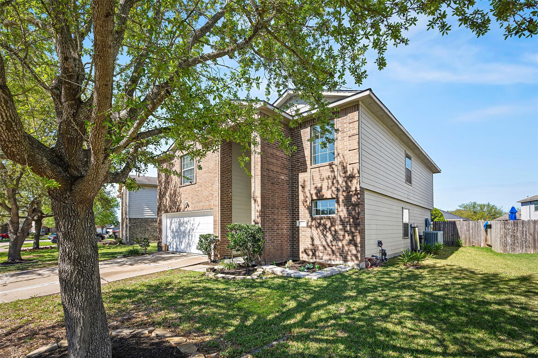 7703 Northfork Hollow Lane