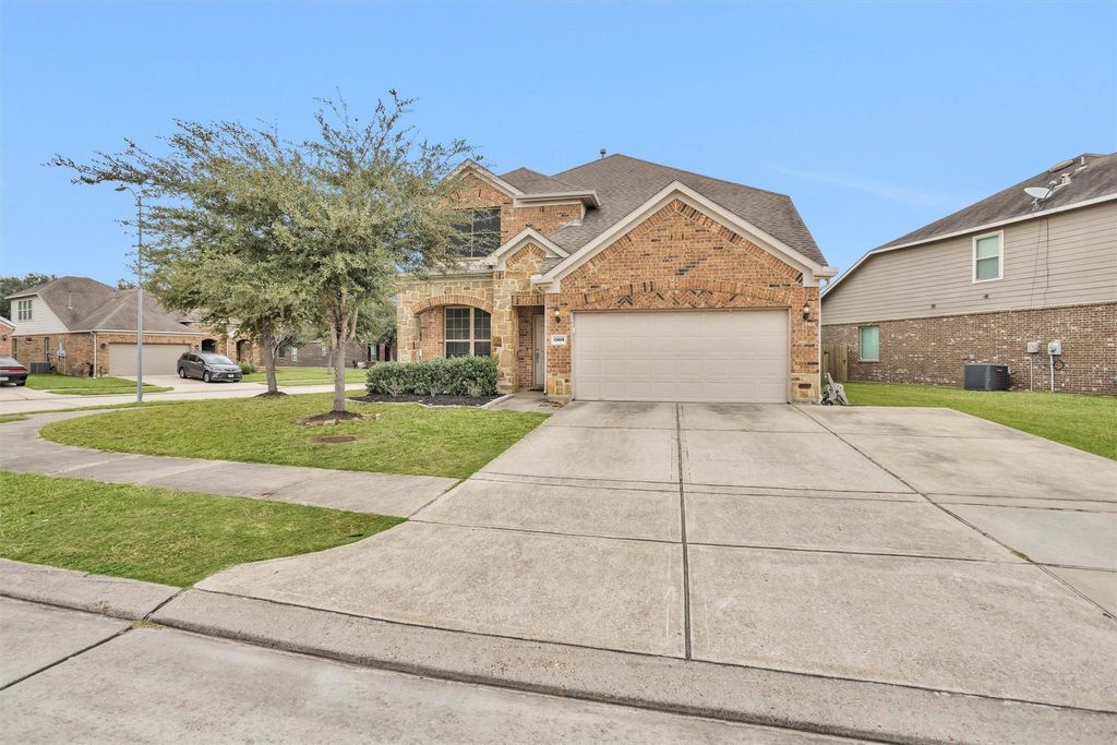 Photo of 13405 Clayton Lake Lane, Houston, TX 77044 (MLS # 73490377)