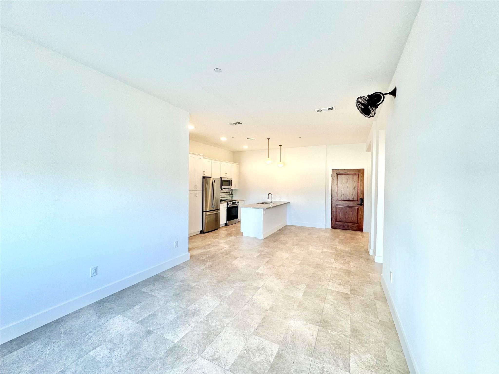 2102 Mechanic Street 304