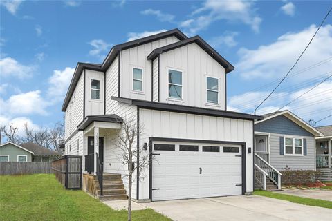 3513 Omega Street Houston TX 77022