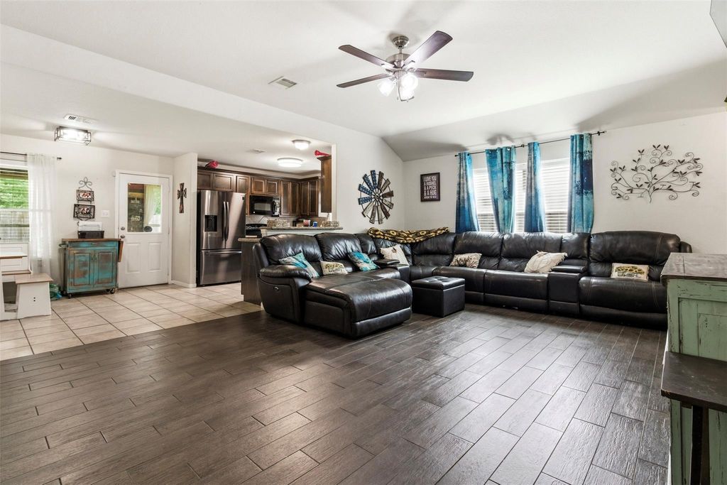 Photo of 516 Lovers Lane, Dayton, TX 77535 (MLS # 62534635)