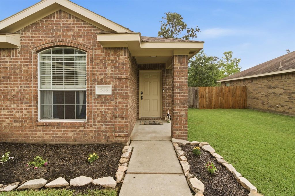 Photo of 516 Lovers Lane, Dayton, TX 77535 (MLS # 62534635)