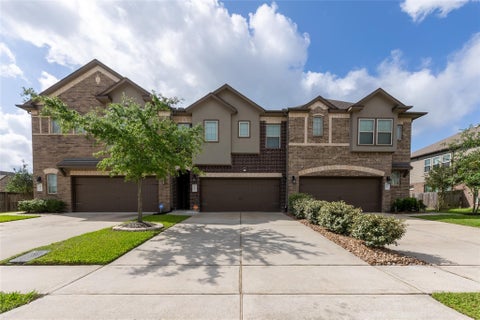 Photo of 3819 Lancer Circle, Pearland, TX 77581 (MLS # 95575554)