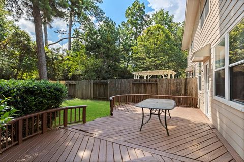 Photo of 106 E Stedhill Loop Loop, The Woodlands, TX 77384 (MLS # 64468921)
