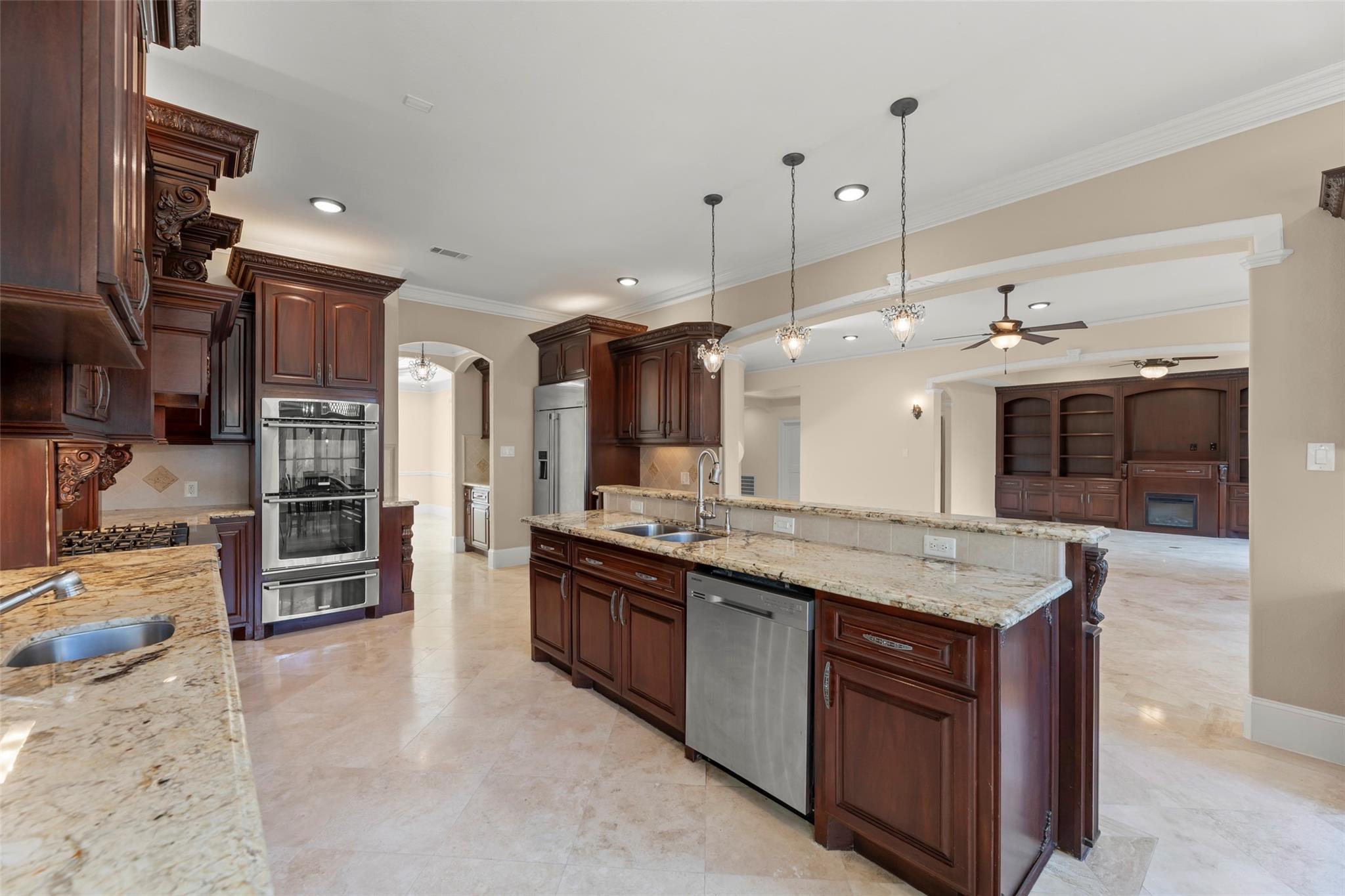 2318 Bellefontaine