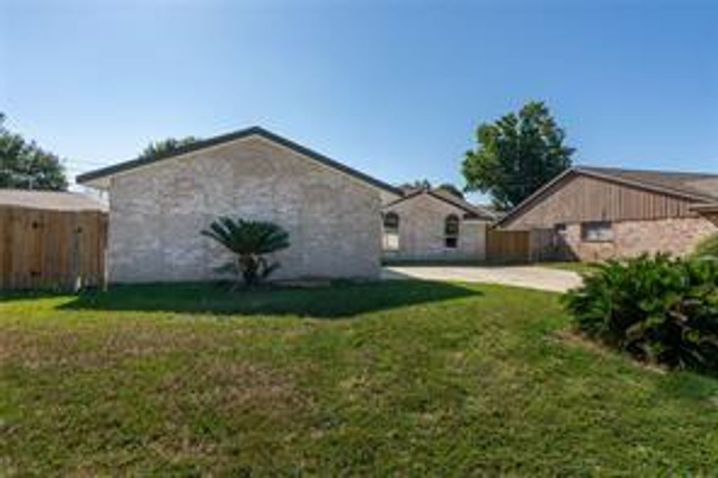 Photo of 4715 Broken Elm Drive, Spring, TX 77388 (MLS # 96639488)